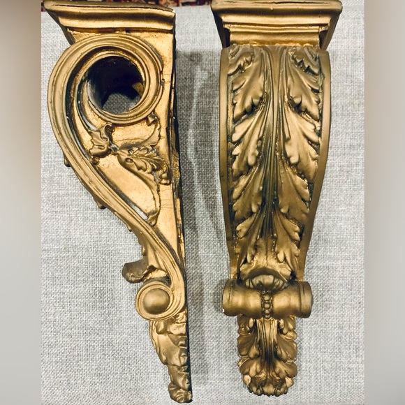 Ornate gold wall sconces - Picture 3 of 3
